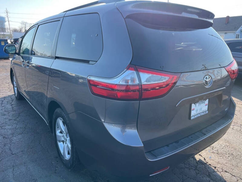 2017 Toyota Sienna