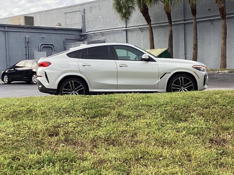 2020 BMW X6 M50i
