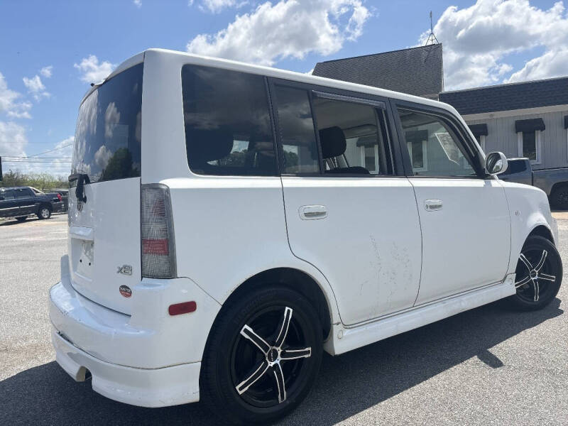 2005 Scion xB