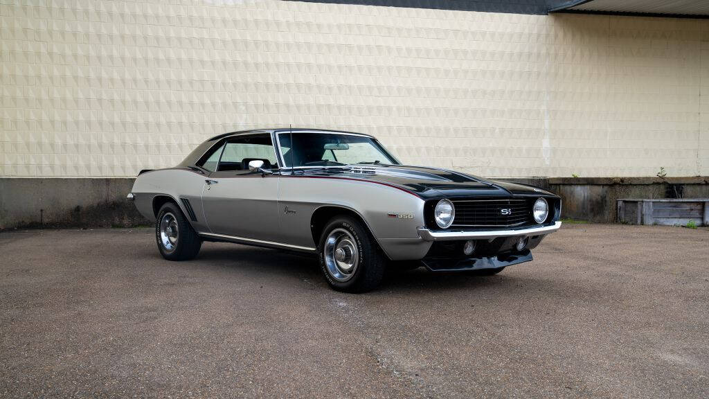 1969 Chevrolet Camaro 2