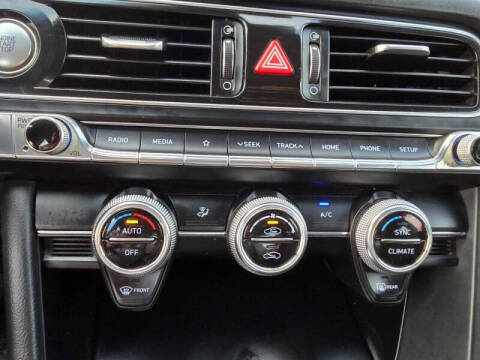 2020 Genesis G70 2.0T