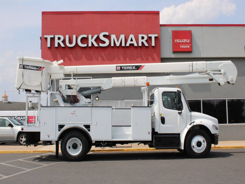2015 Freightliner M2 106