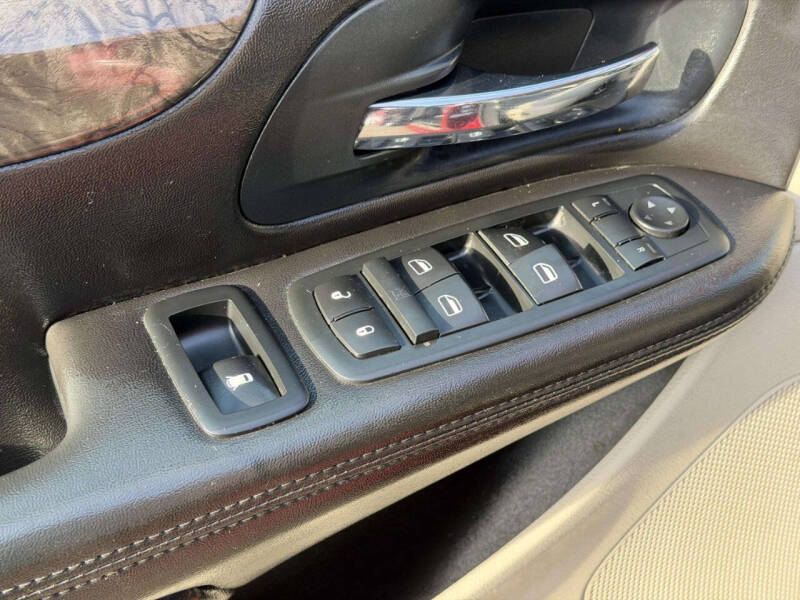 2011 Dodge Grand Caravan Crew