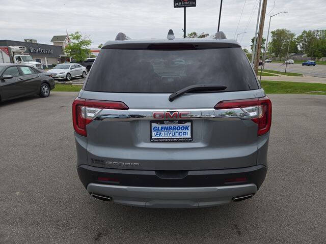 2023 GMC Acadia SLT