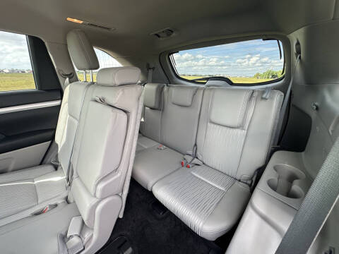 2014 Toyota Highlander LE Plus