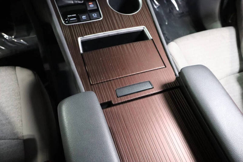 2021 Toyota Sienna LE 8-Passenger