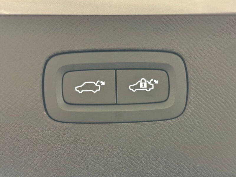 2024 Volvo XC90 B6 Plus Bright Theme 7P