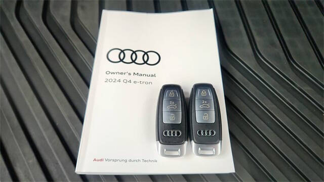 2024 Audi Q4 e-tron quattro Premium Plus 50
