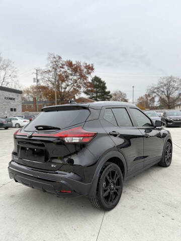 2022 Nissan Kicks SV