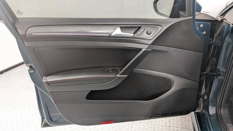 2018 Volkswagen Golf GTI SE