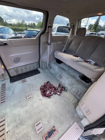2001 Ford Windstar SE