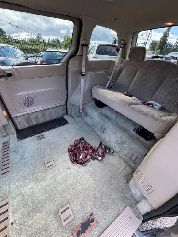2001 Ford Windstar SE
