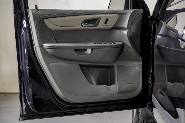 2017 Chevrolet Traverse LS