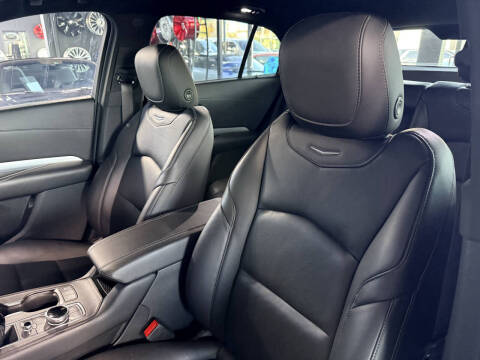 2020 Cadillac XT4 Premium Luxury