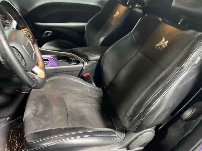 2016 Dodge Challenger 392 HEMI Scat Pack Shaker