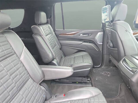 2023 Cadillac Escalade ESV Sport Platinum