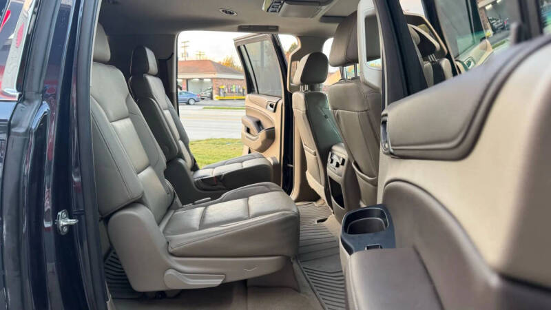 2019 Chevrolet Suburban LT