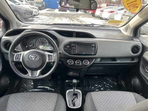 2017 Toyota Yaris 5-Door L