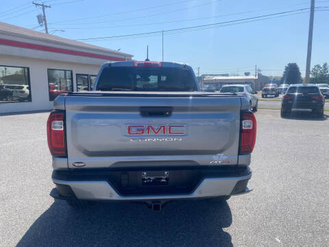 2024 GMC Canyon AT4