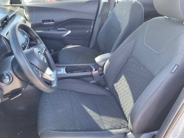 2022 Nissan Kicks SV