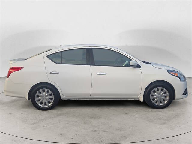 2018 Nissan Versa