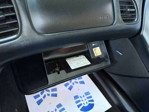 2004 Chevrolet Corvette