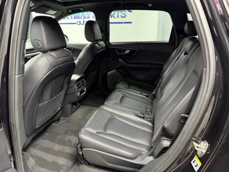 2019 Audi Q7 quattro Prestige 55 TFSI