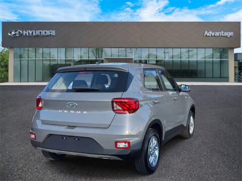2023 Hyundai Venue SE