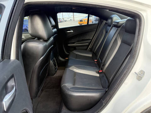 2017 Dodge Charger SXT