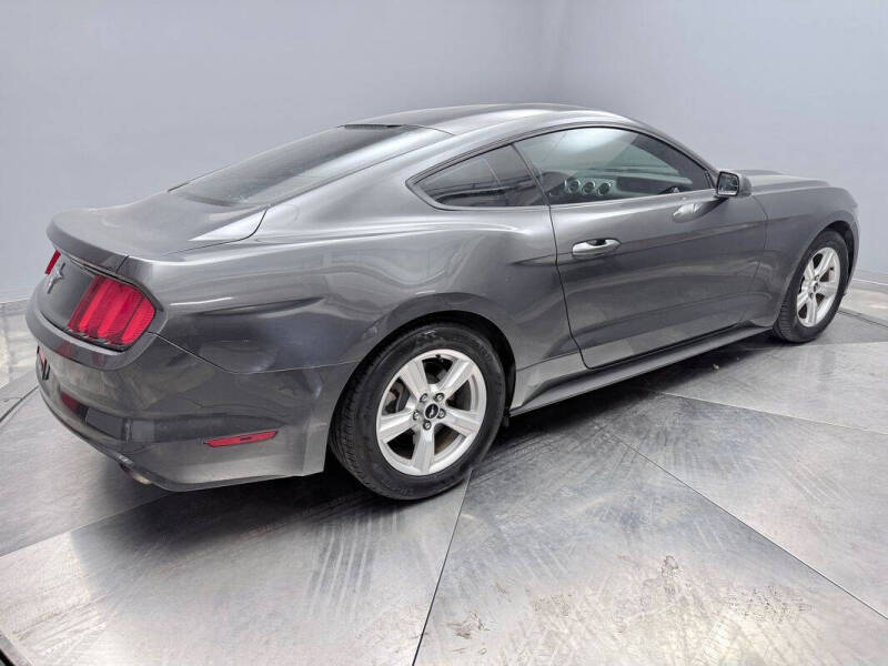 2017 Ford Mustang V6