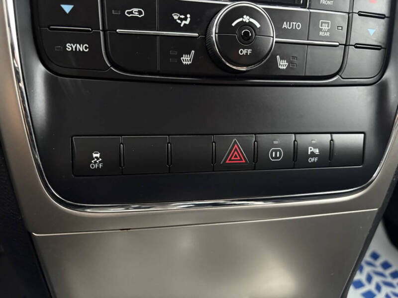 2011 Jeep Grand Cherokee Laredo