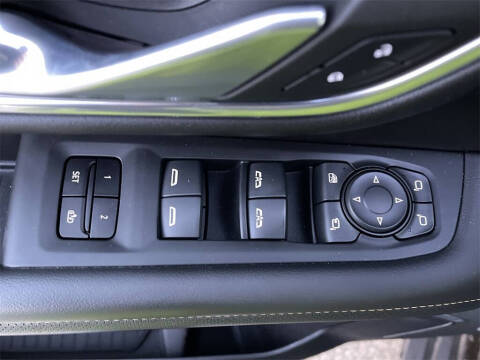 2021 GMC Yukon XL AT4