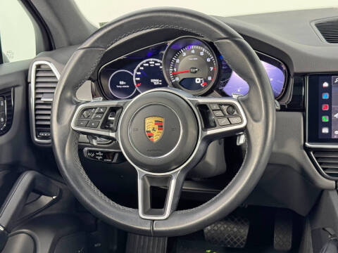 2023 Porsche Cayenne Platinum Edition