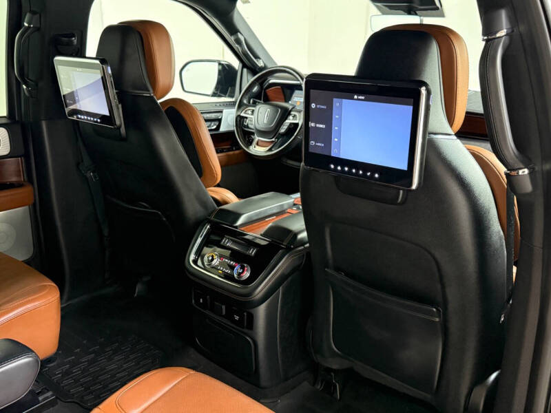 2021 Lincoln Navigator L Reserve