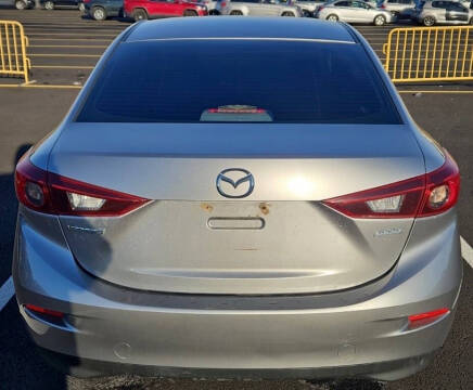 2015 Mazda MAZDA3 i SV
