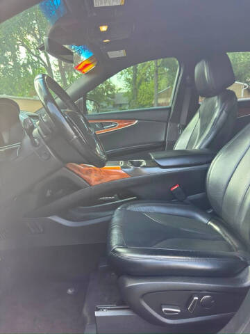 2019 Lincoln Nautilus Select