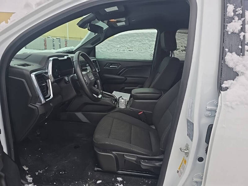 2024 GMC Canyon Elevation