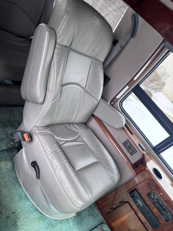 2000 Ford E-Series E-150