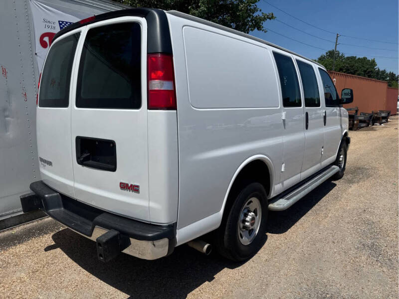 2024 GMC Savana 2500
