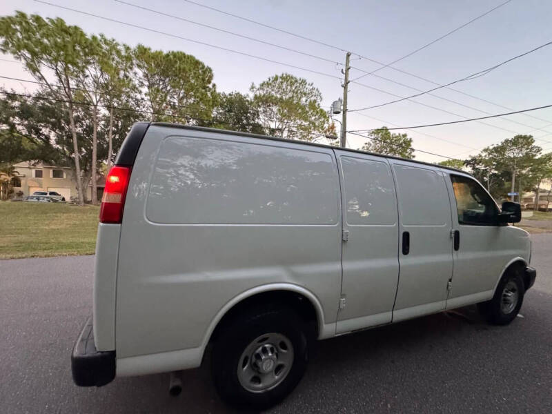 2017 Chevrolet Express 2500