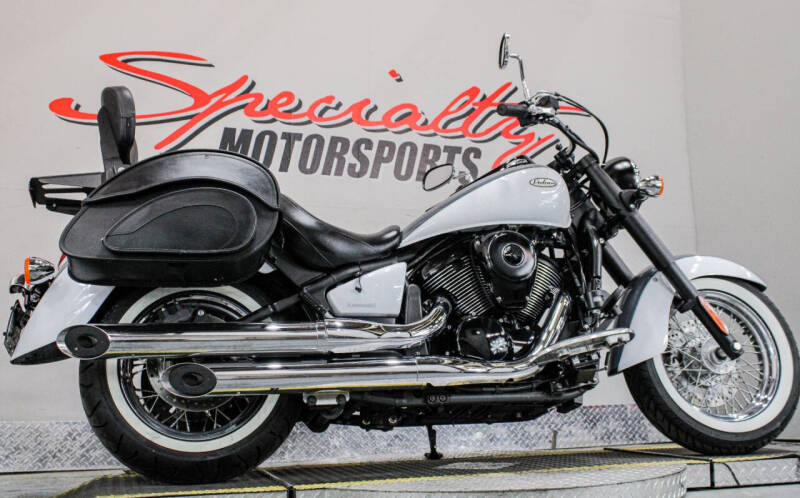 2021 Kawasaki Vulcan 900 Classic