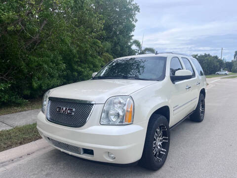 2013 GMC Yukon for sale at L G AUTO SALES in Boynton Beach FL