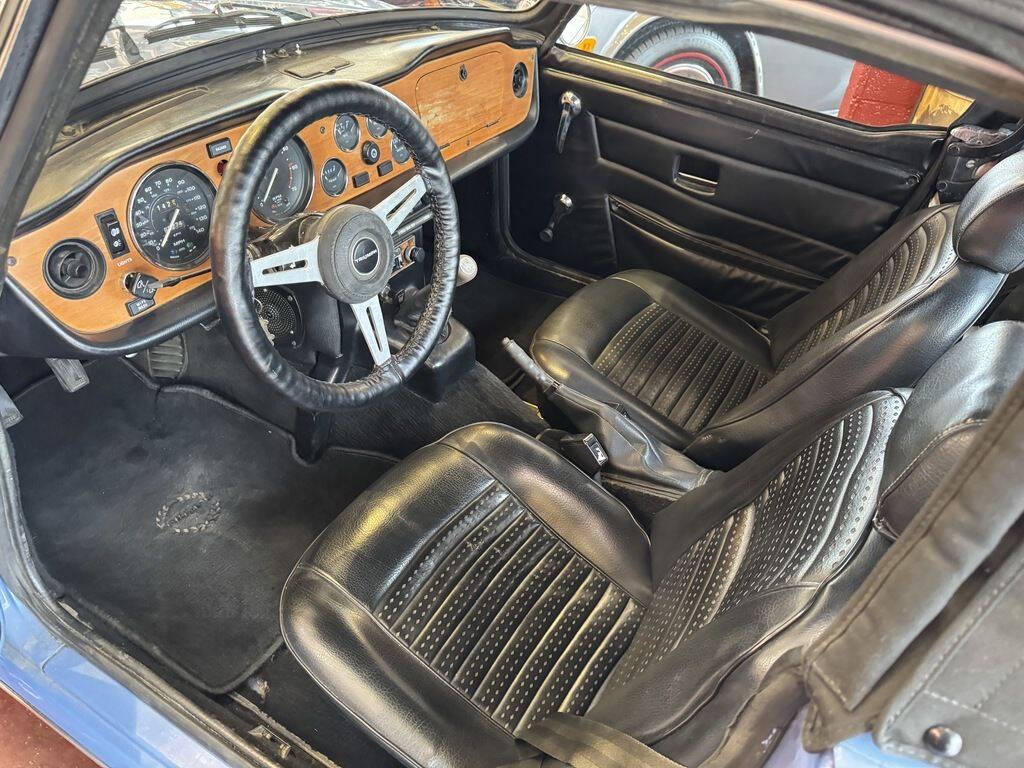 1975 Triumph TR6 10