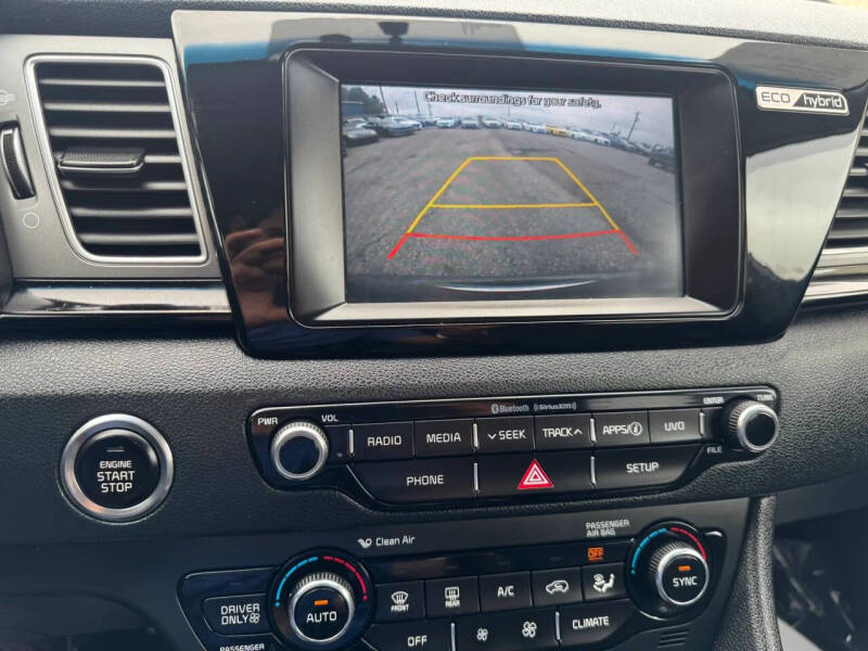 2017 Kia Niro EX