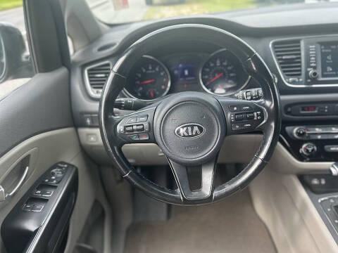 2017 Kia Sedona LX