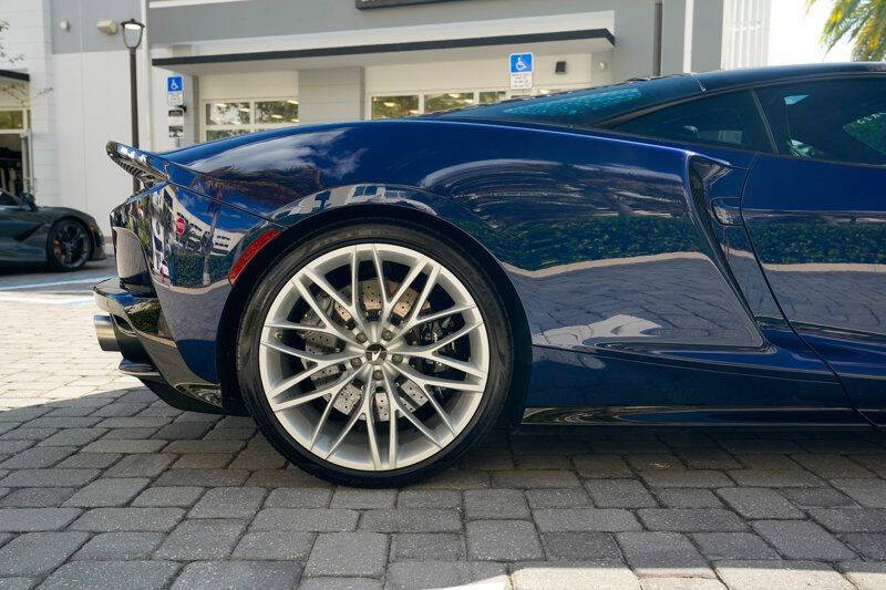 2023 McLaren GT