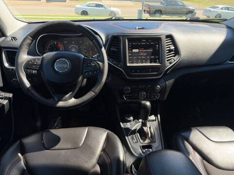2023 Jeep Cherokee Trailhawk