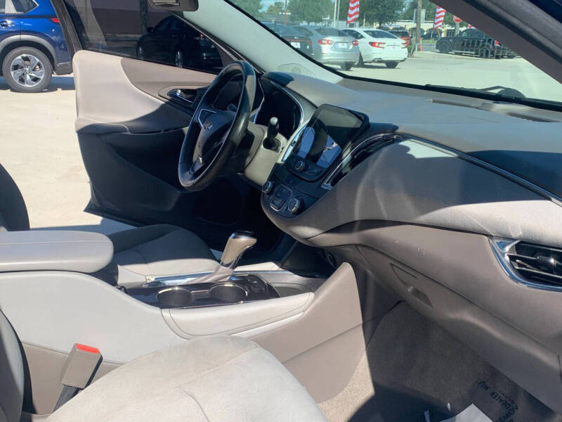 2017 Chevrolet Malibu LT