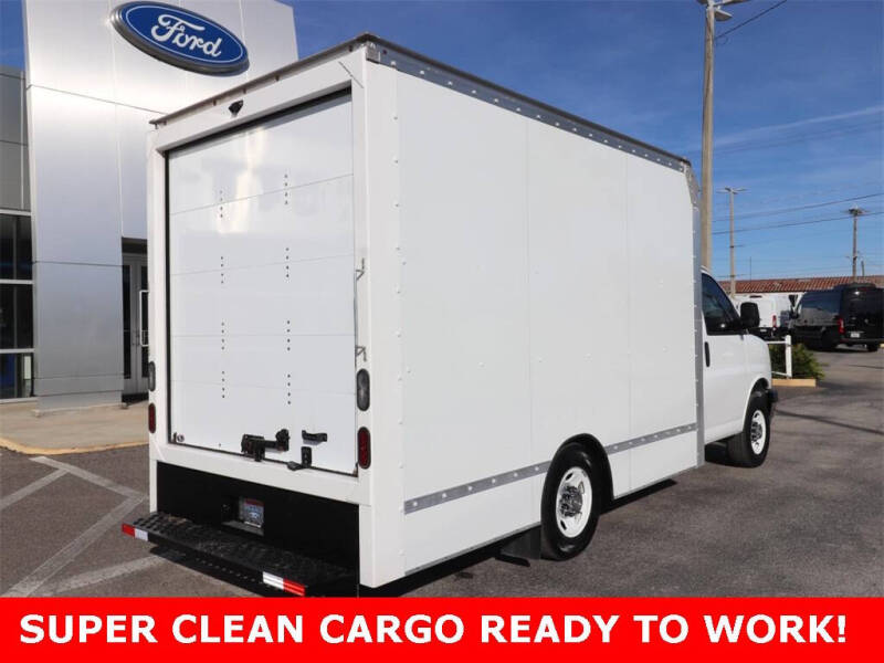 2022 GMC Savana 3500