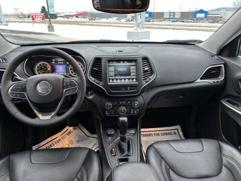 2022 Jeep Cherokee Latitude Lux